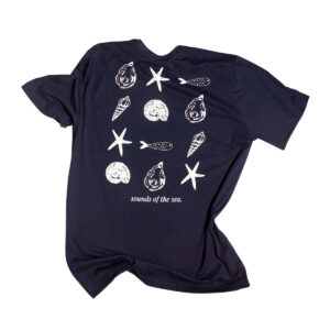 camiseta oversized Sea Life em azul marinho